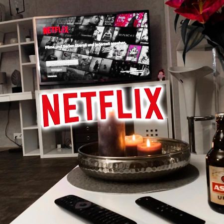 W1 - Kontaktloser 24H Check In, W-Lan, Netflix, Parkplatz, Kueche, Boxspring-Bett Bückeburg Екстериор снимка